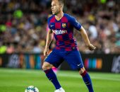 “المتمرد البرازيلي” يرفض العودة وبرشلونة يدرس العقوبة
