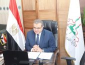 وزير القوى العاملة: صرف 346 مليون جنيه لـ 299 ألف عامل بـ 3393 منشأة بالسياحة والنسيج وقطاعات أخرى