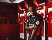 ليفربول يعلن إصابة تياجو ألكانتارا بفيروس كورونا