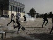 ساحات المسجد الأقصى تتحول لساحة حرب بسبب الاقتحام الاسرائيلى..