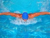 فوائد السباحة لجسم الإنسان وعقله