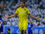 اتحاد الكرة السعودي يمنع أندية الدرجة الأولى والثانية من التعاقد مع هذا اللاعب