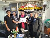 المستشار صلاح عبد العظيم يقود تكريم “أبوالمجد تقديراً لرسالته التدريبية في هارفارد